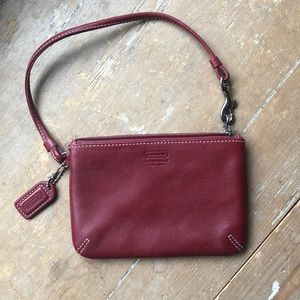 COACH LEATHER RED WRISTLET